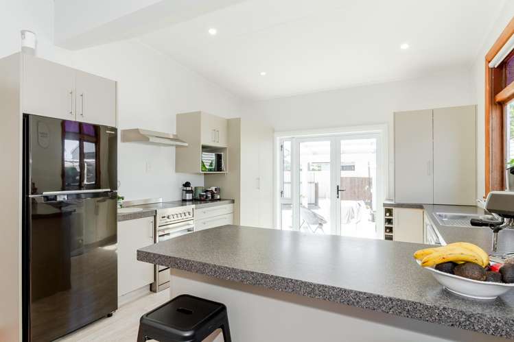 99 Nelson Crescent Napier South_5