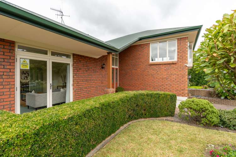 34 Huntington Drive Huntington_11