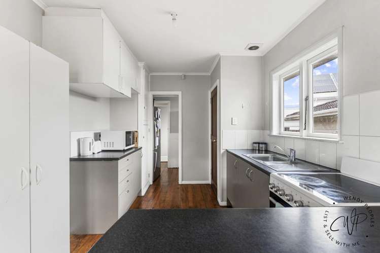 37 Sutton Crescent_5