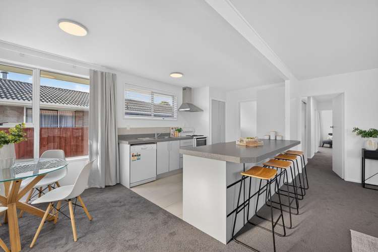 40 Oakley Crescent Hornby_10