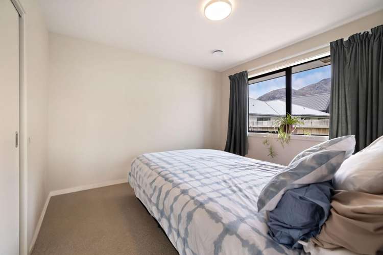 81 Risinghurst Terrace Lower Shotover_22