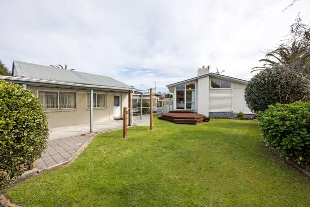 16 Clematis Avenue Pukete_3