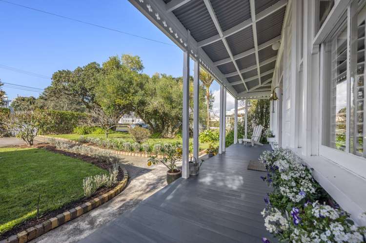 143 Vauxhall Road Narrow Neck_15