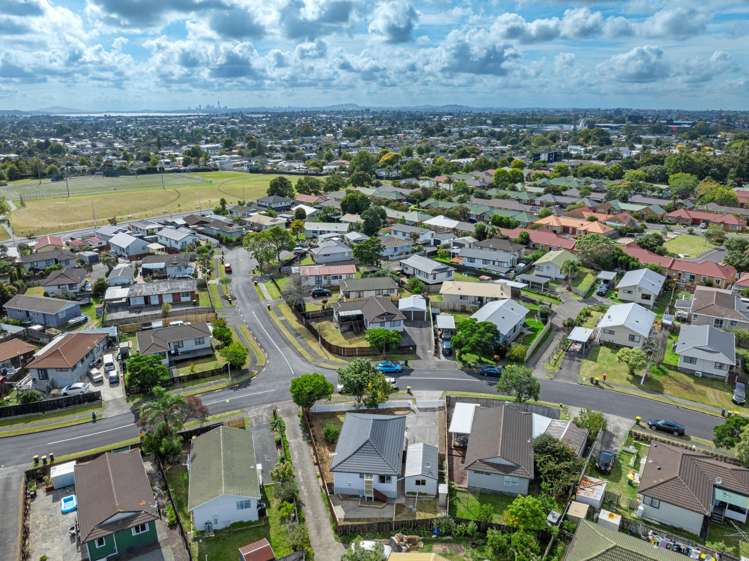 8 Childers Road Ranui_25