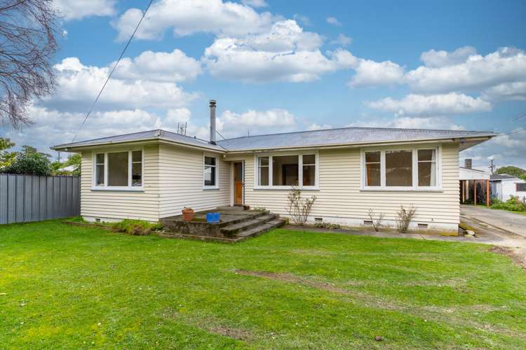 6 Tait Crescent Featherston_13