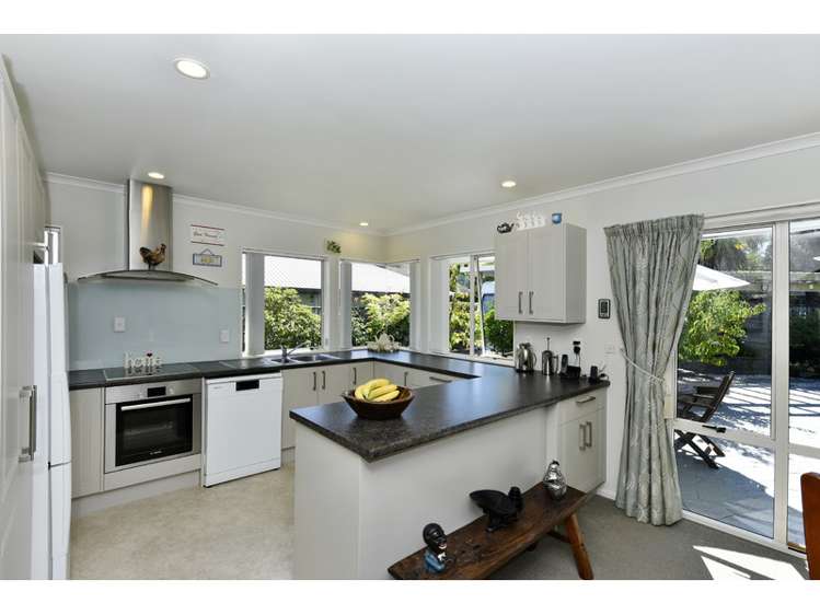 54 Aldinga Avenue Stoke_7