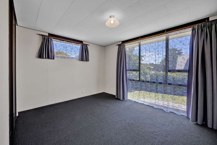 7 Lindaver Grove Merrilands_6