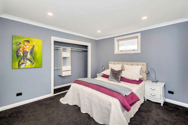 52 Roberts Road Te Atatu South_13