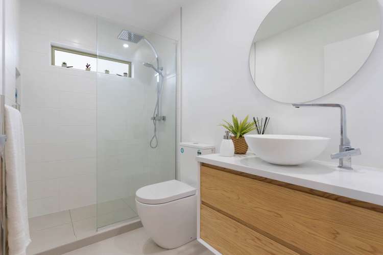 2/1 Mossop Rise Glenfield_15