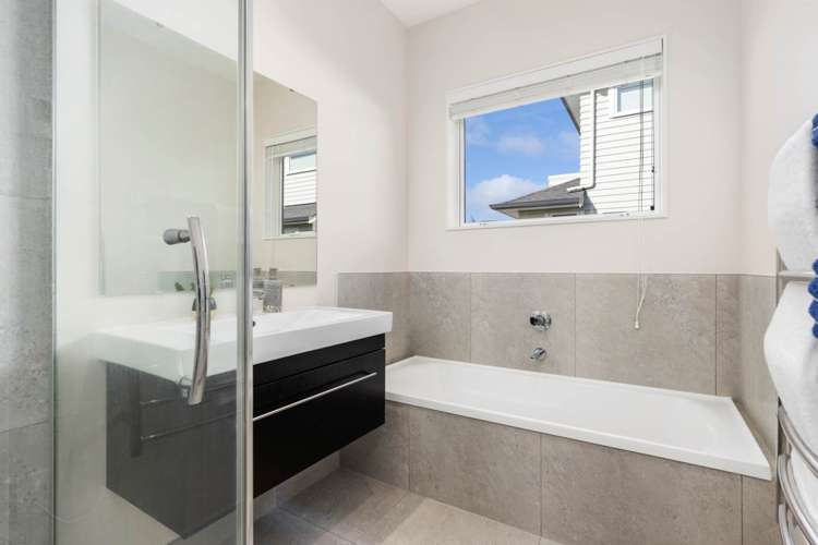 8 Bella Vista Drive Gulf Harbour_16