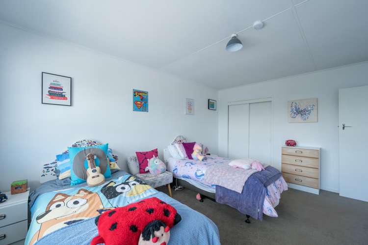 2/7 Dryden Street Stoke_6