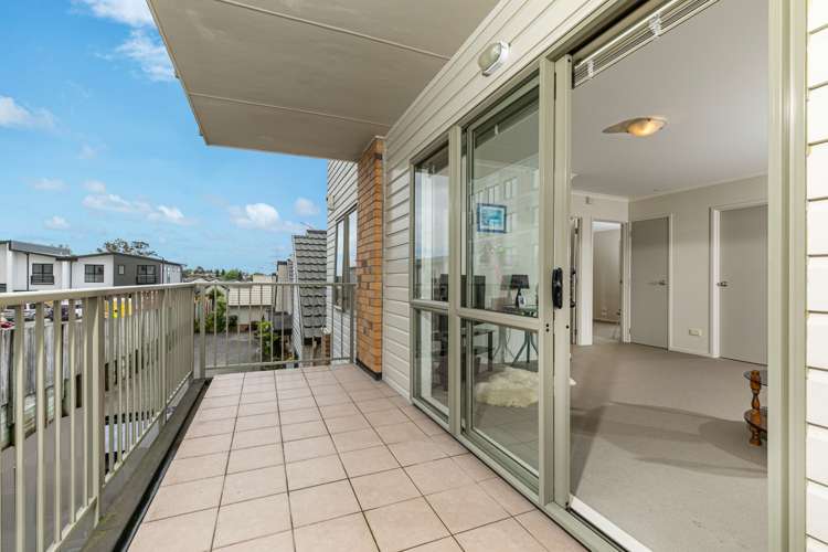 170/172 Mcleod Road Te Atatu South_7