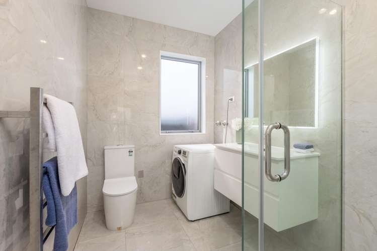 1 Tims Crescent Flat Bush_28