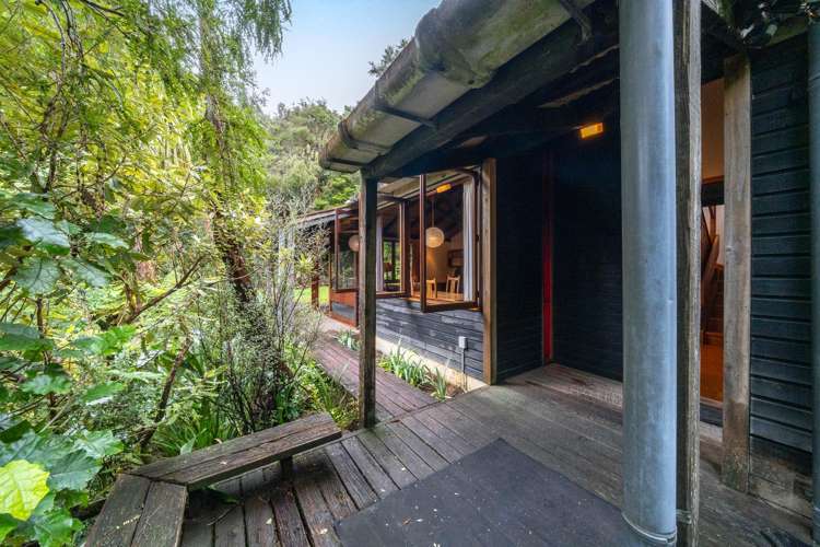 99 Elmslie Road Pinehaven_18