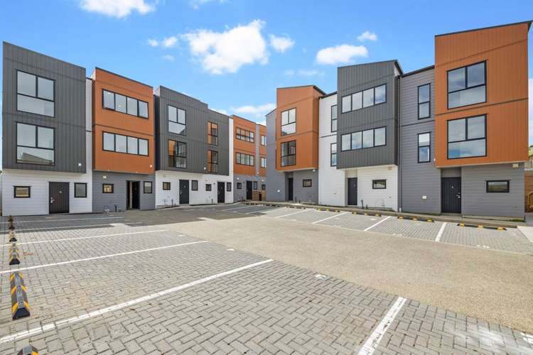 4/200 Sunnynook Road Totara Vale_19