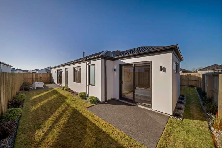 5 Llew Summers Street Belfast_24