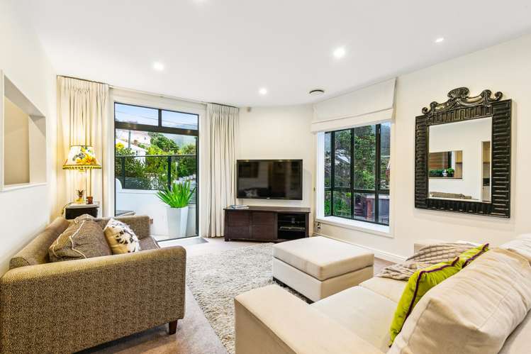 2/67 Bolton Street Kelburn_3