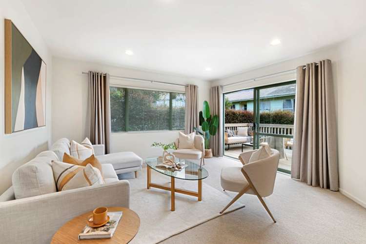 2/253 Wairau Road Totara Vale_6