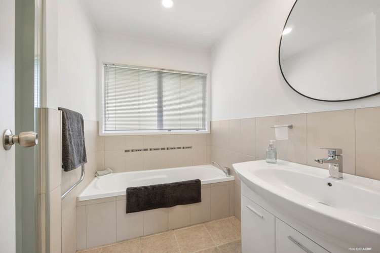 10 Trust Place Sunnyhills_17