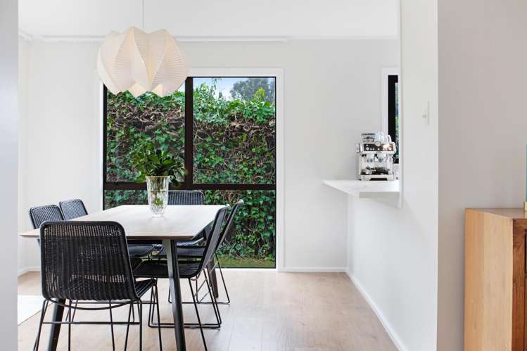 2/65 Campbell Road Onehunga_5