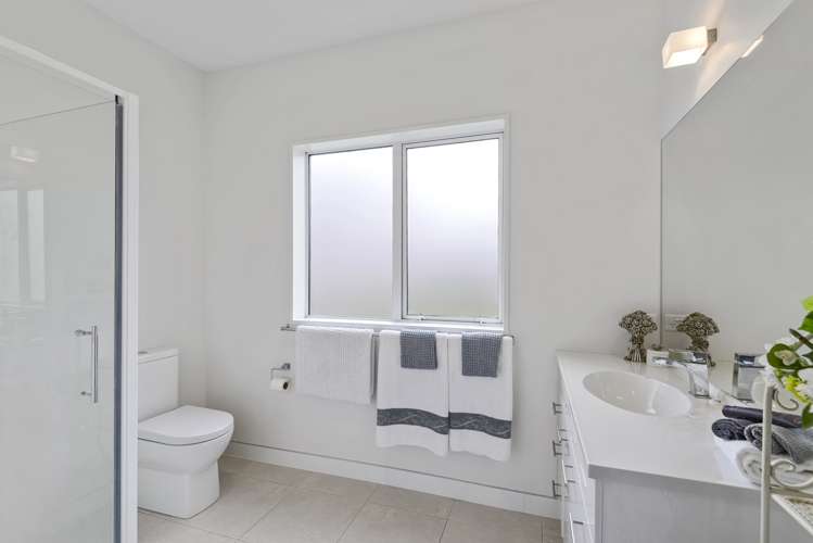 812 Oxford Road Fernside_16