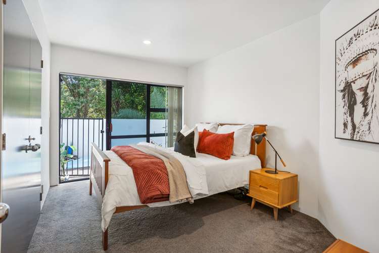 2/68 Clarence Road Northcote Point_9