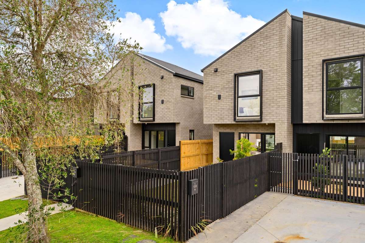 133 Riverpark Crescent_4