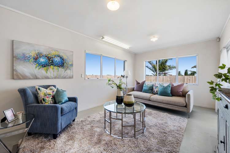 21 Devon Road Bucklands Beach_22