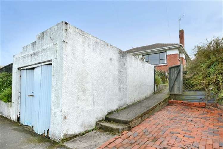 11 Waldron Crescent Green Island_12