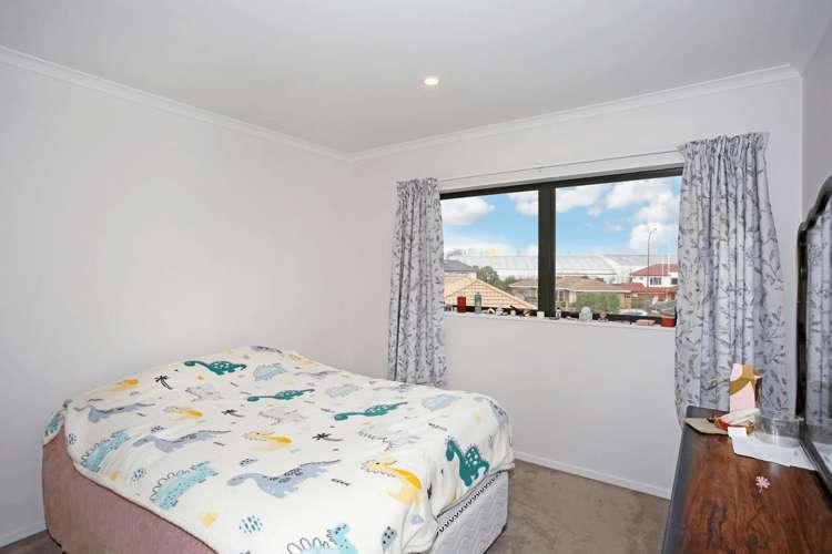 112A LONGFORD PARK DRIVE "LONGFORD PARK" Takanini_22