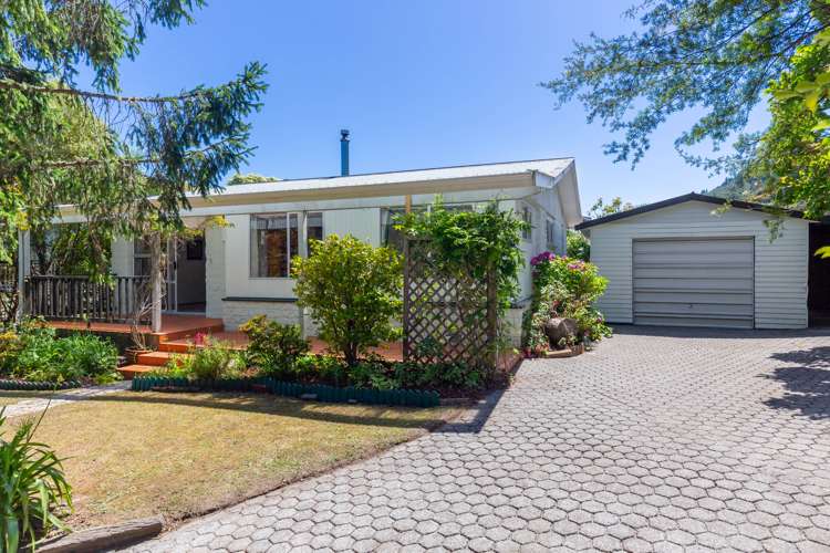 32 Seaview Crescent Picton_2