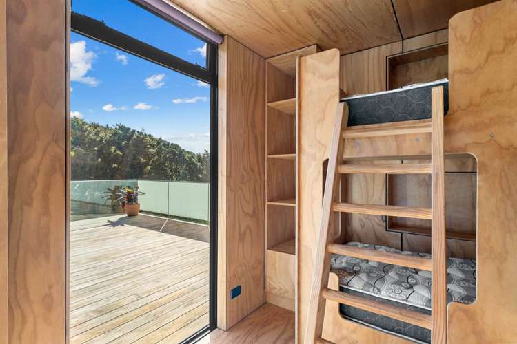 16 Taranga Road Langs Beach_12