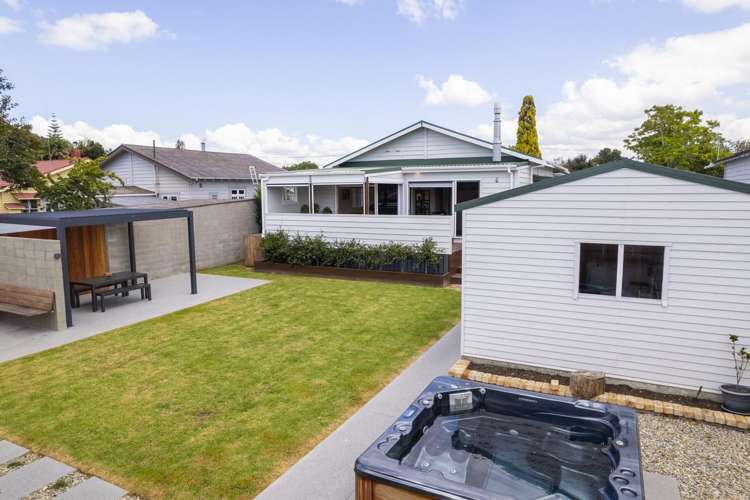 5 Bernard Street Avenues_16