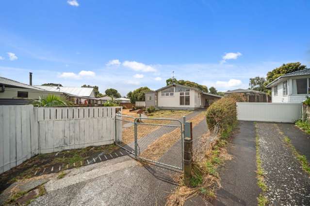 6 Selsey Lane Manurewa_4
