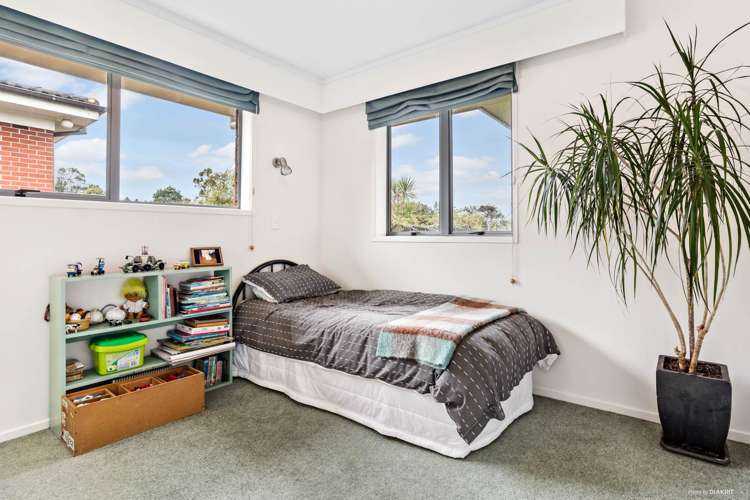 36 Raymond Terrace Northcote_13