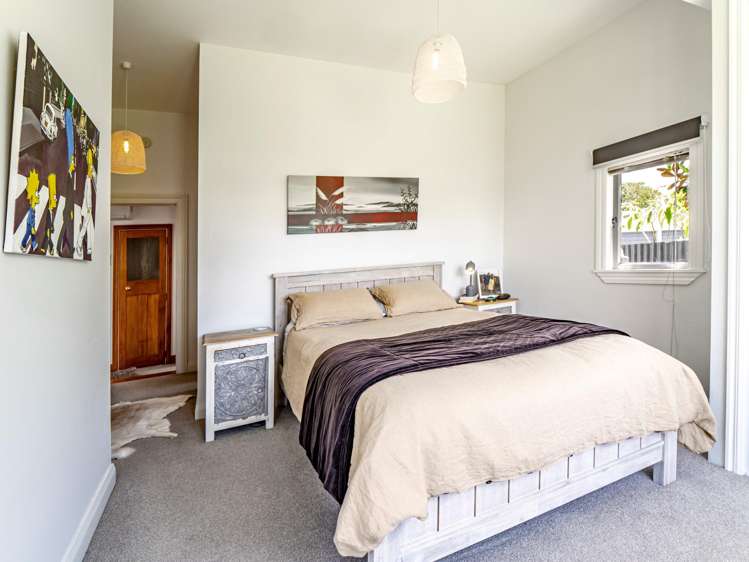 38 Waiwaka Terrace Strandon_11