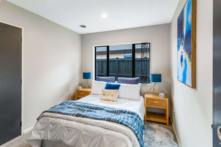 11 Riverglade Parkway Te Atatu South_17