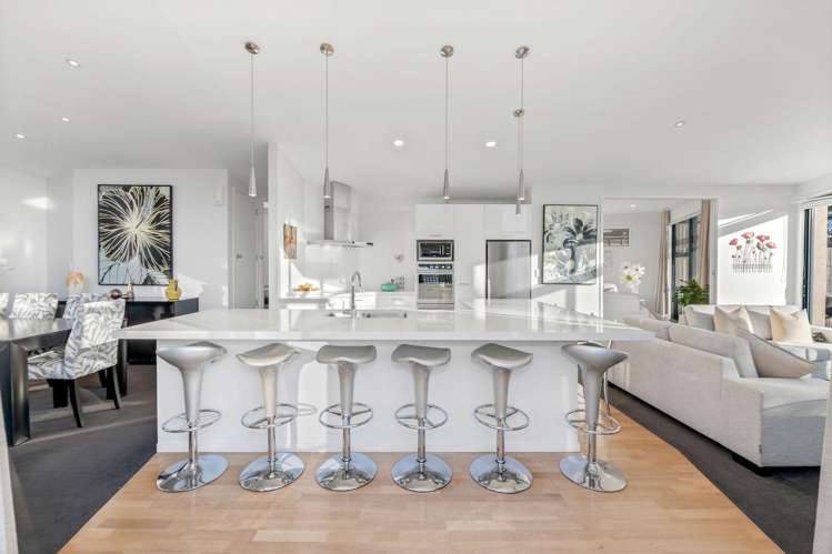 11 Brooke Ridge Rise East Tamaki Heights_17