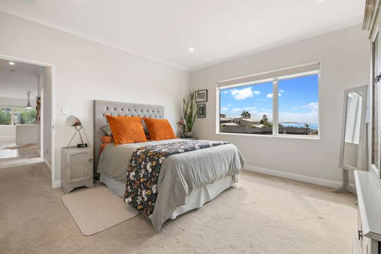 89e William Bayes Place Red Beach_15