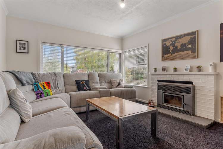 17 Maitland Avenue Stoke_19