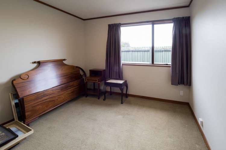 8 Churchill Avenue Allenton_17