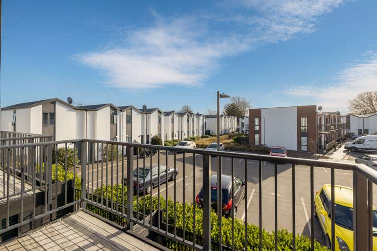 37/10 Buffon Street Waltham_8