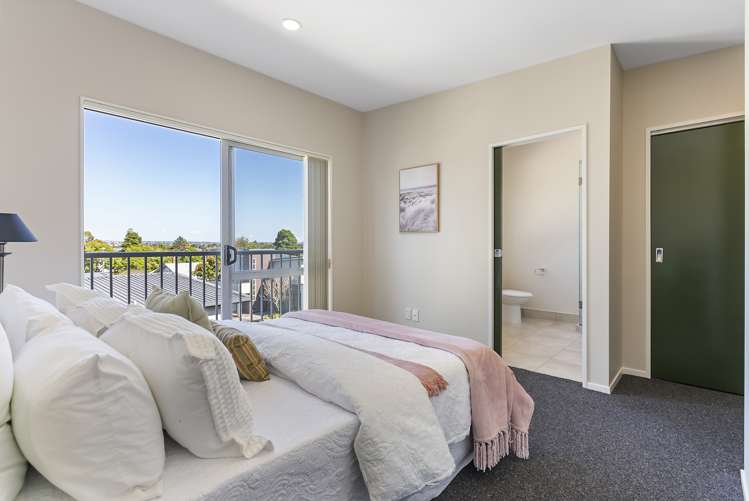 72e Saint Georges Road Avondale_14