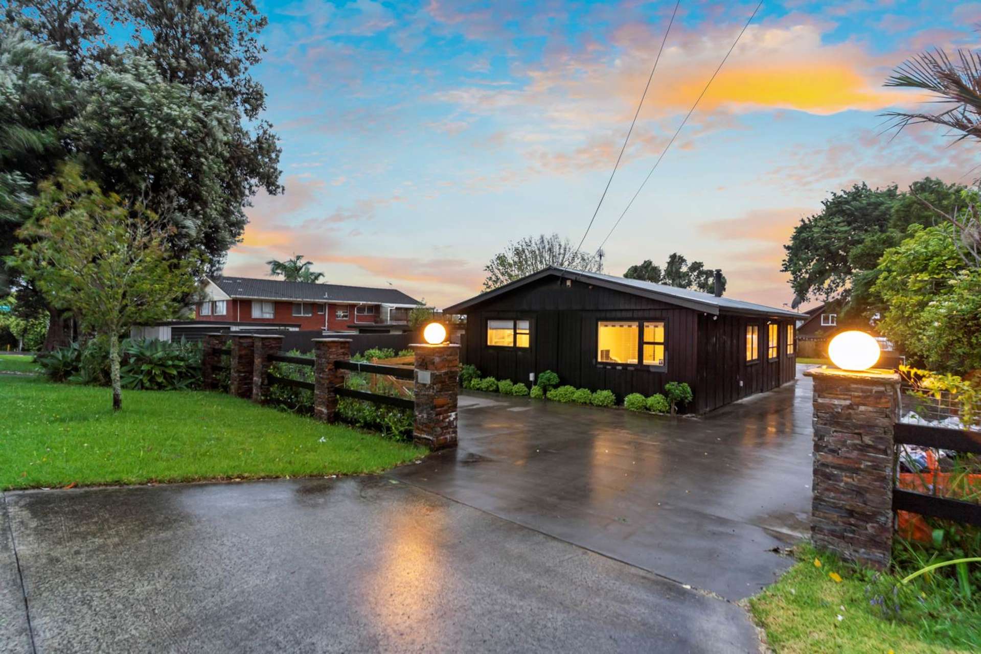 24 Tauhinu Road Greenhithe North Shore City Houses for Sale One