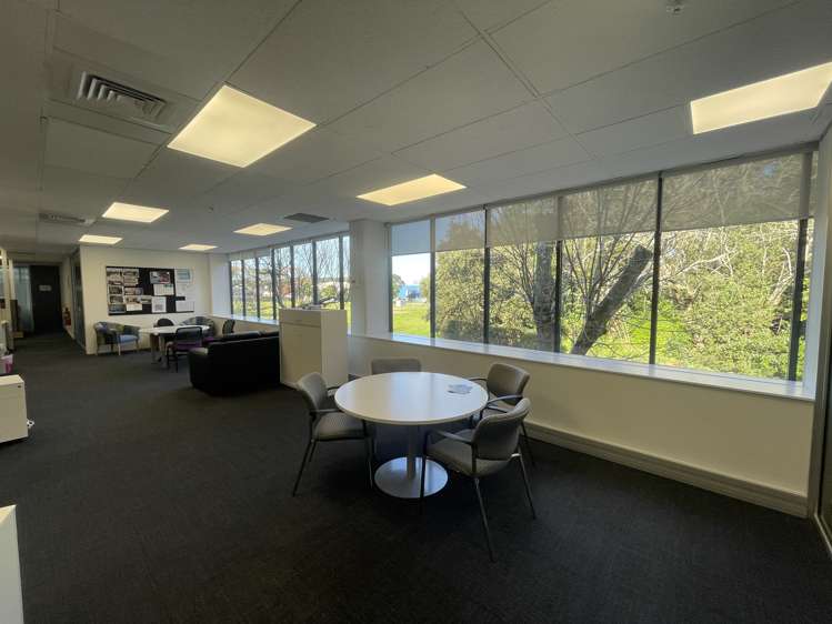 60 Hugo Johnston Drive Penrose_12