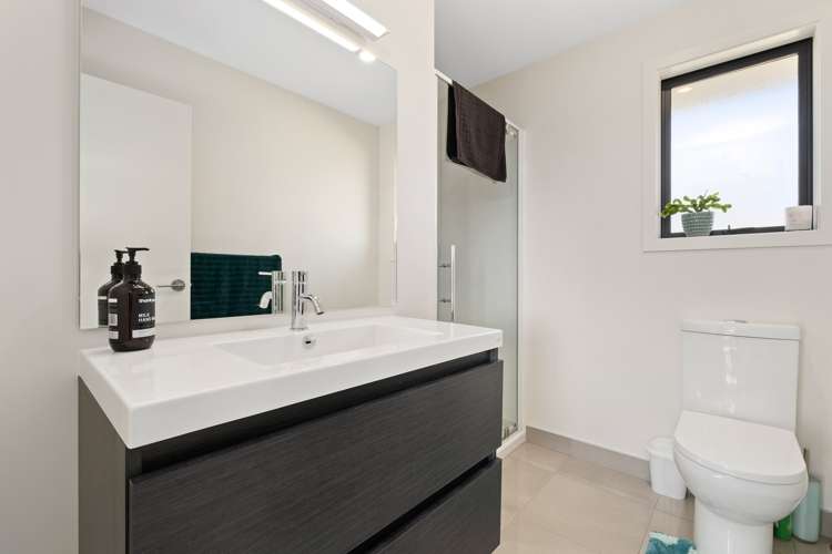 14 Hebbard Court Albert Town_6