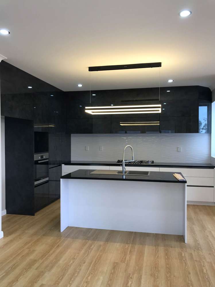 10 Pihoihoi Place Hobsonville_5