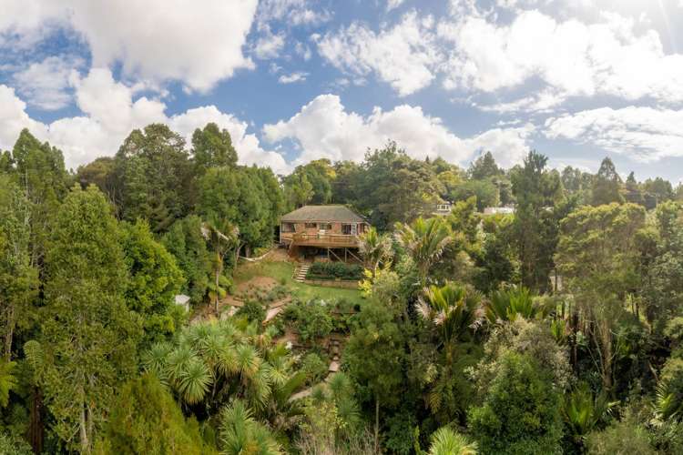 238 Godley Road Titirangi_16