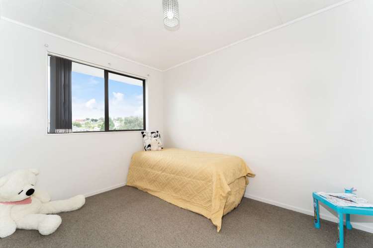 2/577 Richardson Road Mount Roskill_6