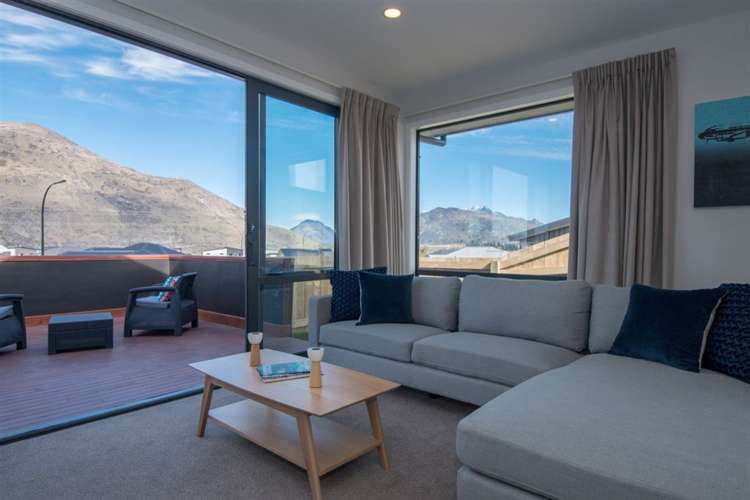 19 Oxfordshire Avenue Lower Shotover_0